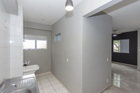 Apartamento para alugar com 67m², 2 quartos e 1 vaga Apartamento para alugar com 67m², 2 quartos e 1 vagaCozinha e Área de Serviço