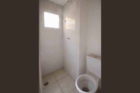 Banheiro de kitnet/studio para alugar com 1 quarto, 36m² em Vila Granada, São Paulo