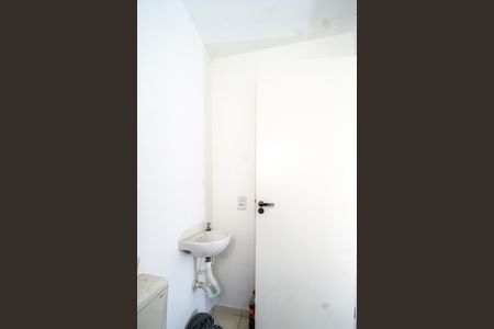 Banheiro de apartamento para alugar com 1 quarto, 36m² em Vila Granada, São Paulo