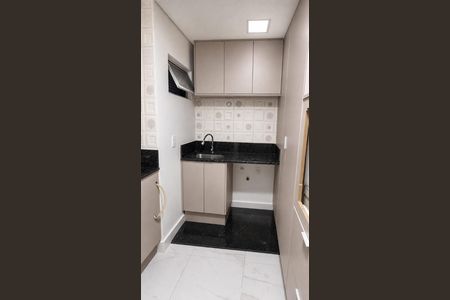 Casa para alugar com 43m², 2 quartos e 1 vagaÁrea de Serviço