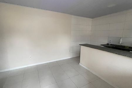 Sala de casa para alugar com 1 quarto, 50m² em Parque Duque, Duque de Caxias