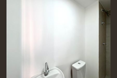 Apartamento para alugar com 36m², 2 quartos e sem vaga Apartamento para alugar com 36m², 2 quartos e sem vagaBanheiro