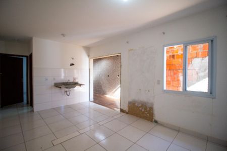 Casa de condomínio para alugar com 70m², 2 quartos e 2 vagas Casa de condomínio para alugar com 70m², 2 quartos e 2 vagasSala