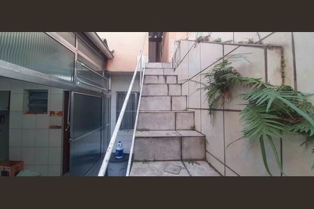 Casa à venda com 171m², 4 quartos e 3 vagas Casa à venda com 171m², 4 quartos e 3 vagasAcesso a Varanda