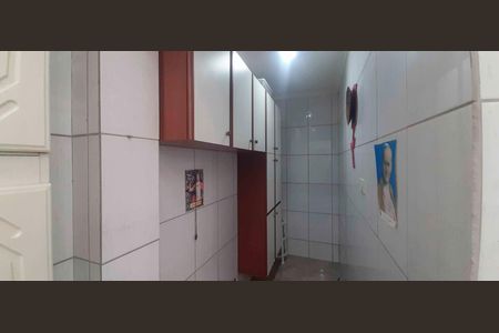 Casa à venda com 171m², 4 quartos e 3 vagas Casa à venda com 171m², 4 quartos e 3 vagasDispensa