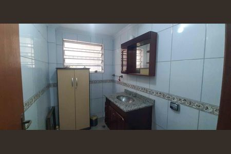 Casa à venda com 171m², 4 quartos e 3 vagas Casa à venda com 171m², 4 quartos e 3 vagasBanheiro Social