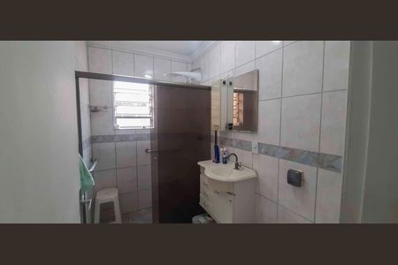 Casa à venda com 171m², 4 quartos e 3 vagas Casa à venda com 171m², 4 quartos e 3 vagasBanheiro dos Quartos