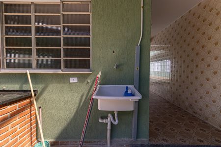 Casa para alugar com 310m², 2 quartos e 5 vagas Casa para alugar com 310m², 2 quartos e 5 vagasÁrea de Serviço