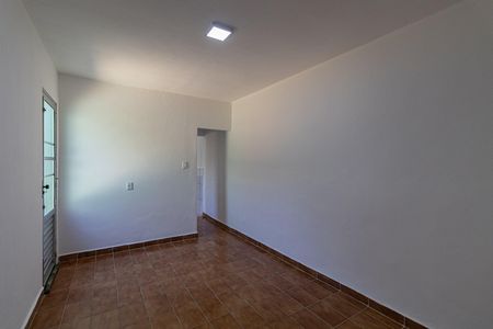 Casa para alugar com 310m², 2 quartos e 5 vagas Casa para alugar com 310m², 2 quartos e 5 vagasEdícula - Quarto