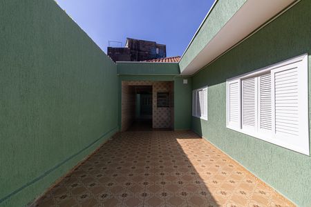 Casa para alugar com 310m², 2 quartos e 5 vagas Casa para alugar com 310m², 2 quartos e 5 vagasQuintal