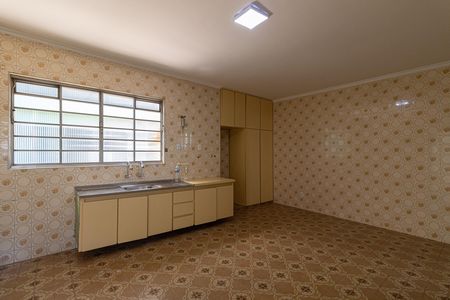 Casa para alugar com 310m², 2 quartos e 5 vagas Casa para alugar com 310m², 2 quartos e 5 vagasCozinha