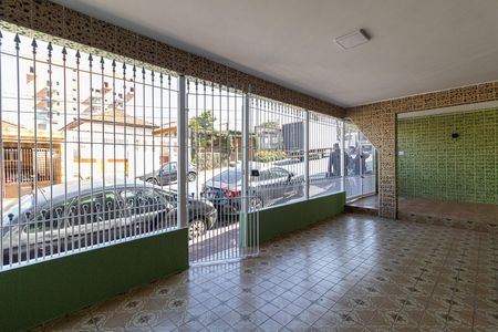 Casa para alugar com 310m², 2 quartos e 5 vagas Casa para alugar com 310m², 2 quartos e 5 vagasQuintal