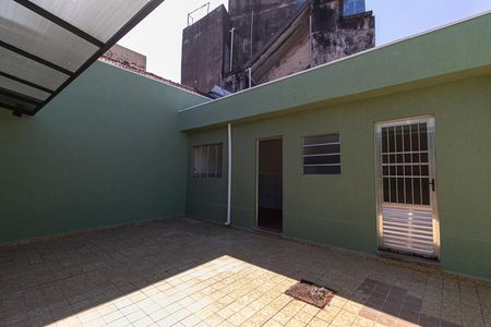 Casa para alugar com 310m², 2 quartos e 5 vagas Casa para alugar com 310m², 2 quartos e 5 vagasQuintal