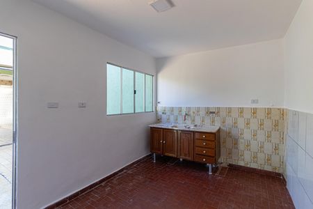 Casa para alugar com 310m², 2 quartos e 5 vagas Casa para alugar com 310m², 2 quartos e 5 vagasEdícula - Cozinha