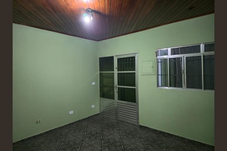 Sala de casa para alugar com 2 quartos, 25m² em Cidade Parque Brasilia, Guarulhos