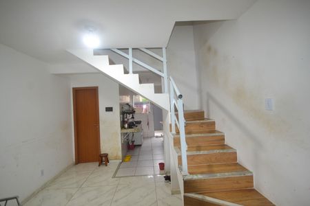 Sala de casa para alugar com 2 quartos, 0m² em Austin, Nova Iguaçu