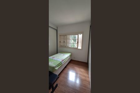 Casa à venda com 380m², 4 quartos e 6 vagas Casa à venda com 380m², 4 quartos e 6 vagasQuarto 2