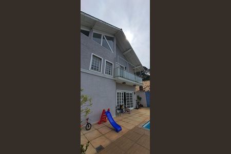 Casa à venda com 380m², 4 quartos e 6 vagas Casa à venda com 380m², 4 quartos e 6 vagasÁrea externa