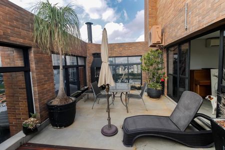 Apartamento para alugar com 317m², 3 quartos e 5 vagas Apartamento para alugar com 317m², 3 quartos e 5 vagasCobertura