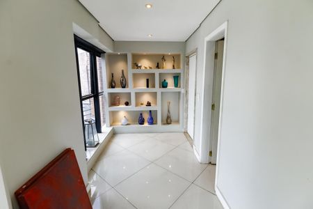 Apartamento para alugar com 317m², 3 quartos e 5 vagas Apartamento para alugar com 317m², 3 quartos e 5 vagasEntrada