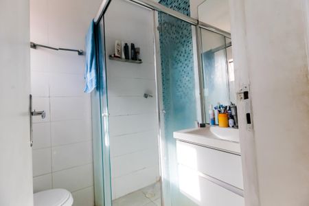 Apartamento para alugar com 317m², 3 quartos e 5 vagas Apartamento para alugar com 317m², 3 quartos e 5 vagasBanheiro da Suíte 2