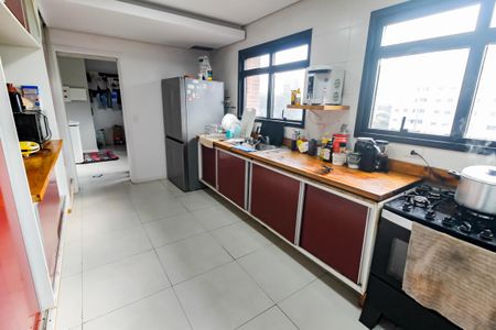 Apartamento para alugar com 317m², 3 quartos e 5 vagas Apartamento para alugar com 317m², 3 quartos e 5 vagasCozinha - Armários