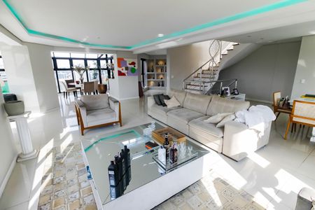 Apartamento para alugar com 317m², 3 quartos e 5 vagas Apartamento para alugar com 317m², 3 quartos e 5 vagasSala