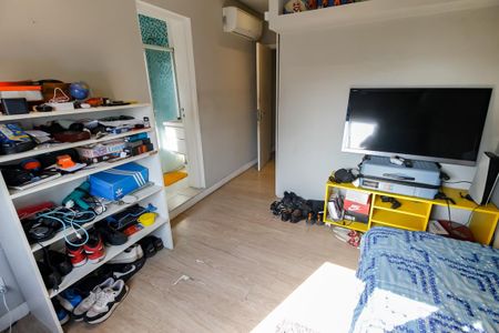 Apartamento para alugar com 317m², 3 quartos e 5 vagas Apartamento para alugar com 317m², 3 quartos e 5 vagasSuíte 2