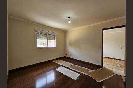 Casa à venda com 250m², 4 quartos e 7 vagas