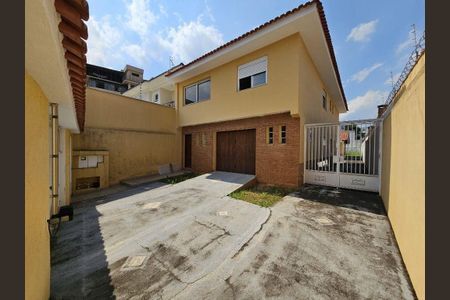 Casa à venda com 250m², 4 quartos e 7 vagas