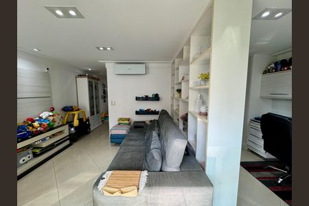 Casa à venda com 4 quartos, 450m² em Horto Florestal, São Paulo