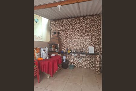 Casa à venda com 213m², 2 quartos e 2 vagas