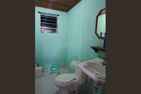 Casa à venda com 213m², 2 quartos e 2 vagas