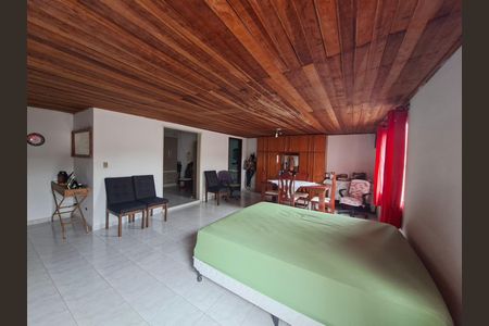Casa à venda com 2 quartos, 213m² em Tremembé, São Paulo