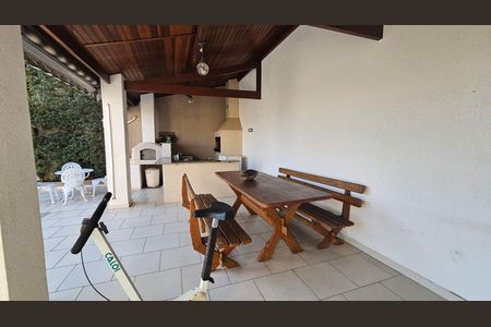 Casa à venda com 3 quartos, 508m² em Jardim Virginia Bianca, São Paulo