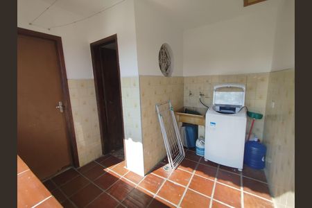 Casa à venda com 3 quartos, 146m² em Jardim Santo Alberto, São Paulo