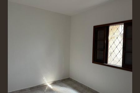 Casa à venda com 3 quartos, 146m² em Jardim Santo Alberto, São Paulo