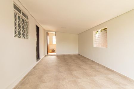 Casa para alugar com 115m², 2 quartos e 4 vagas Casa para alugar com 115m², 2 quartos e 4 vagasGaragem
