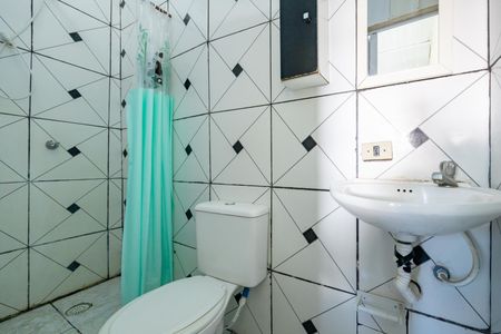 Banheiro de casa para alugar com 1 quarto, 50m² em Parque Jabaquara, São Paulo