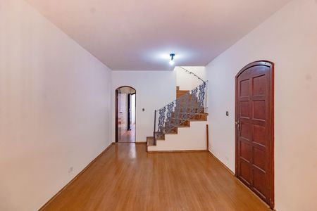 Casa à venda com 2 quartos, 60m² em Cidade Vargas, São Paulo