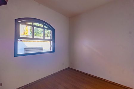 Casa à venda com 2 quartos, 60m² em Cidade Vargas, São Paulo