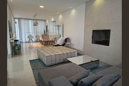 Casa à venda com 3 quartos, 235m² em Tremembé, São Paulo