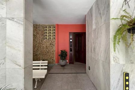 Apartamento à venda com 120m², 3 quartos e 1 vaga Apartamento à venda com 120m², 3 quartos e 1 vagaPortaria