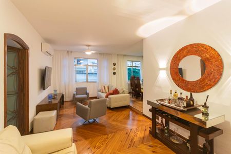 Apartamento à venda com 120m², 3 quartos e 1 vagaSala