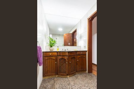 Apartamento à venda com 120m², 3 quartos e 1 vagaBanheiro