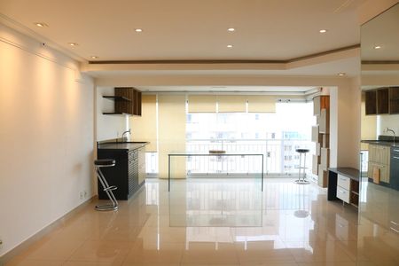 Apartamento para alugar com 81m², 2 quartos e 2 vagasSala