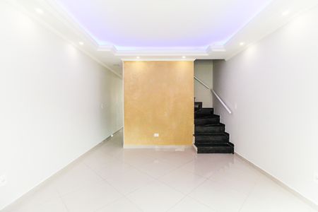 Sala de casa para alugar com 3 quartos, 500m² em Vila Carmosina, São Paulo