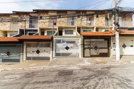 Casa para alugar com 500m², 3 quartos e 5 vagas Casa para alugar com 500m², 3 quartos e 5 vagasFachada + Placa