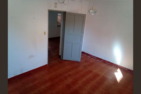 Casa à venda com 198m², 2 quartos e 1 vaga