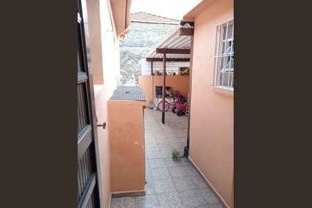 Casa à venda com 198m², 2 quartos e 1 vaga